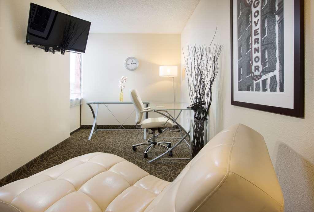 Red Lion Inn & Suites Olympia, Governor Hotel Стая снимка