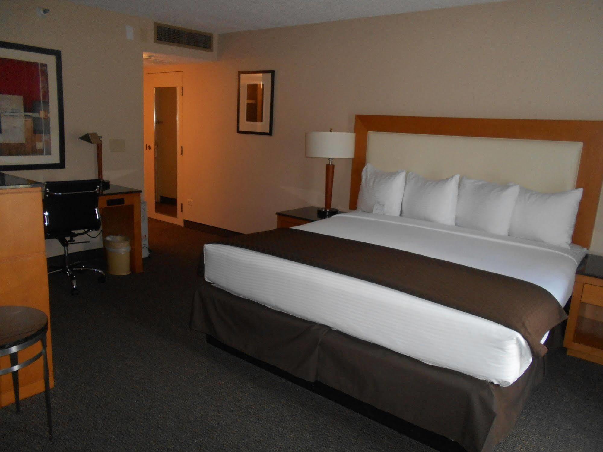 Red Lion Inn & Suites Olympia, Governor Hotel Екстериор снимка