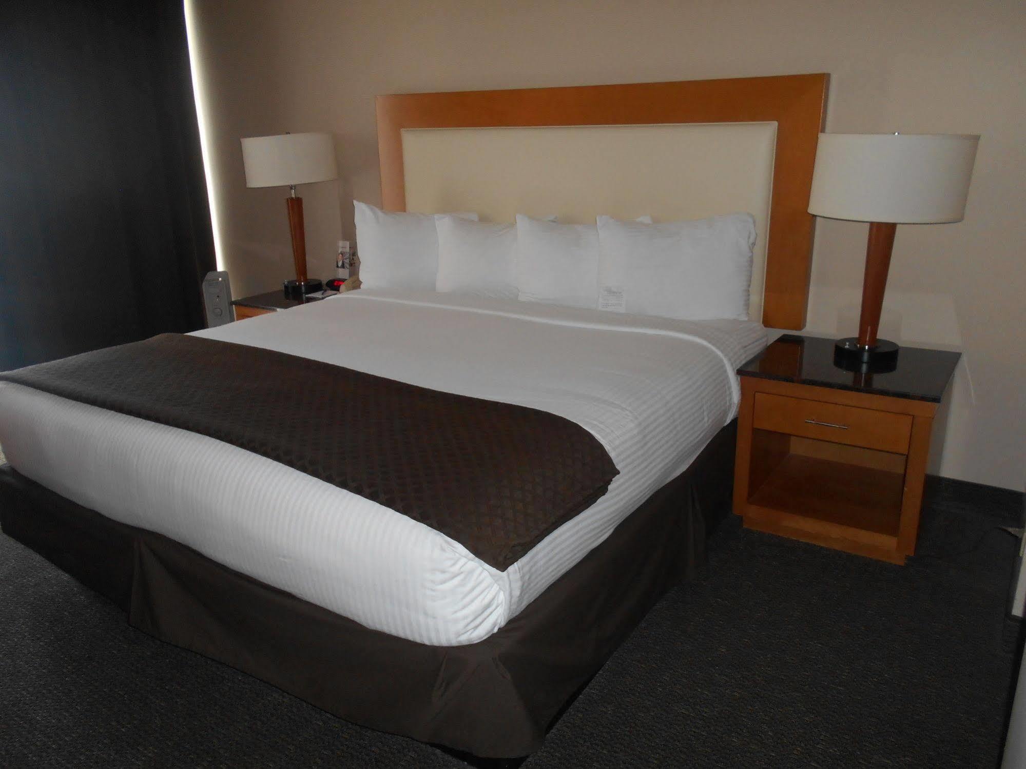 Red Lion Inn & Suites Olympia, Governor Hotel Екстериор снимка